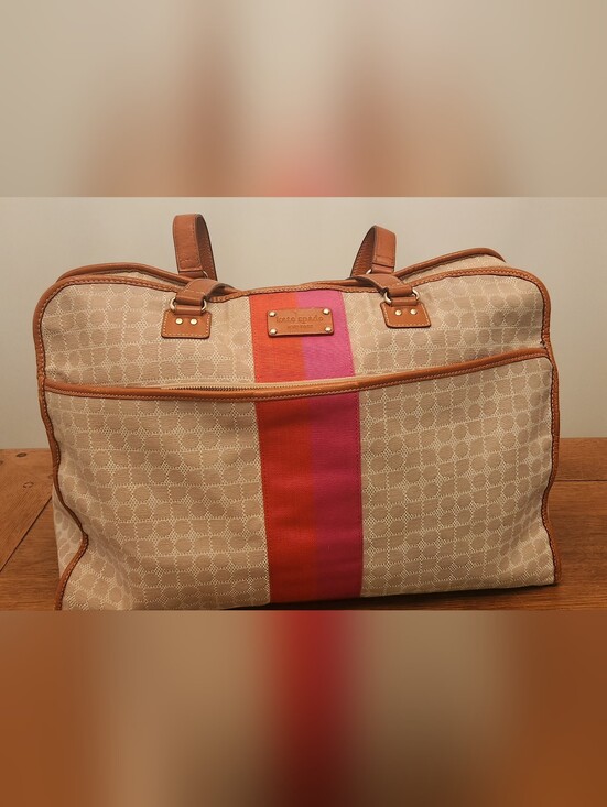 kate spade Handbags - Kate Spade Weekender Bag Immaculate Condition!!